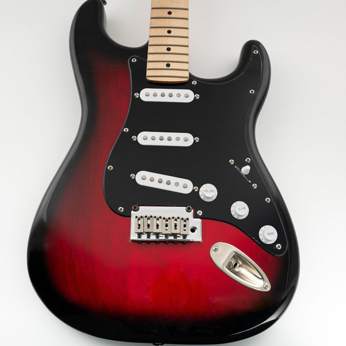 Musiclily Pro SSS 11-Hole Strat Guitar Pickguard for Fender USA/Mexican Made Standard Strat Modern Style, 1/3/4 Ply