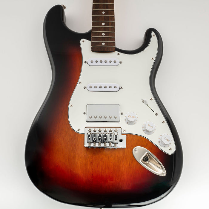 Musiclily Pro HSS 11穴 STピックガードとバックプレートセット USA/メキシコスタンダードFender Stratストラトエレキギター用 3プライ ホワイト