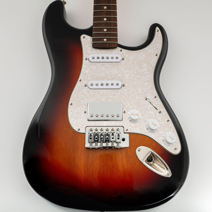 Musiclily Pro HSS 11穴 STピックガードとバックプレートセット USA/メキシコスタンダードFender Stratストラトエレキギター用 3プライ ホワイト