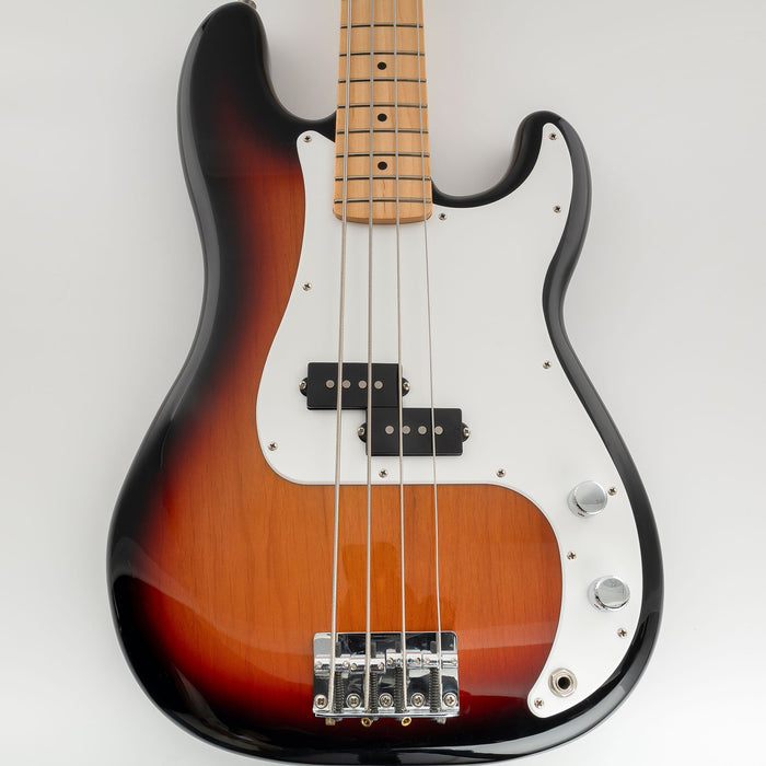 Musiclily Pro 13穴 PBプレベピックガード アメリカ/メキシコスタンダードFender Precision Bassプレシジョンベース用 3プライ ホワイト