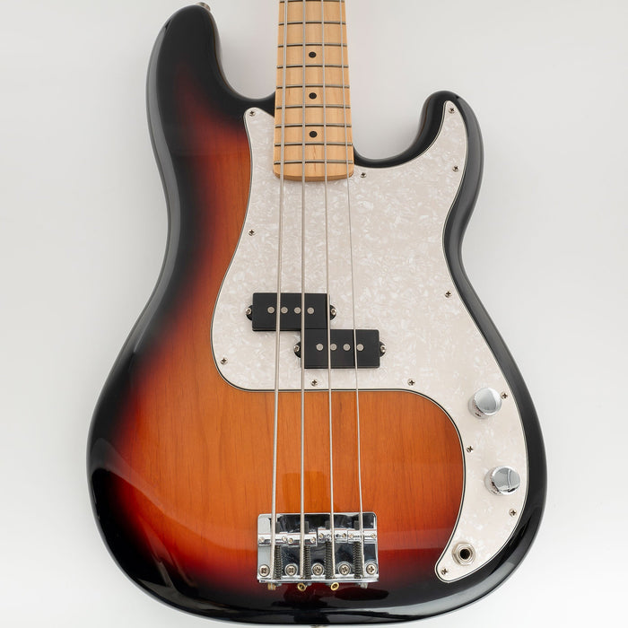 Musiclily Pro 13穴 PBプレベピックガード アメリカ/メキシコスタンダードFender Precision Bassプレシジョンベース用 3プライ ホワイト