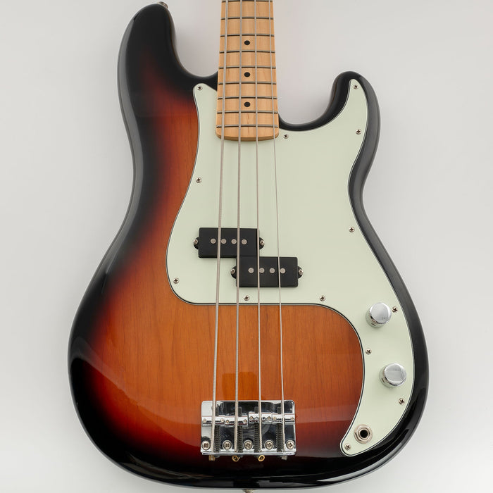 Musiclily Pro 13穴 PBプレベピックガード アメリカ/メキシコスタンダードFender Precision Bassプレシジョンベース用 3プライ ホワイト