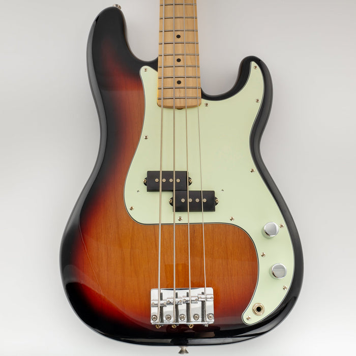 Musiclily Pro 13穴 PBプレベピックガード 4弦日本製MIJ Fender Precision Bassプレシジョンベース用 3プライ エイジドホワイト