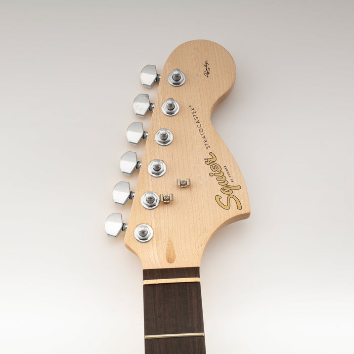 Application of musiclily pro 6 in line 15 1 ratio 1 pin full sealed machine heads tuners tuning pegs keys with hex button for sq strat tele style electric guitar mx1664 6p