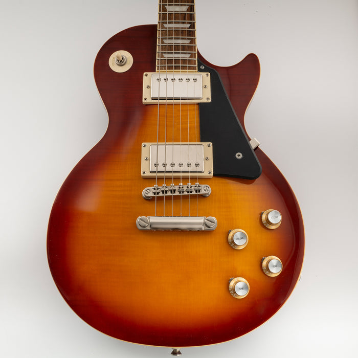 Application of musiclily pro plastic guitar pickguard for 2006 present modern style epiphone les paul 1ply mx1724p