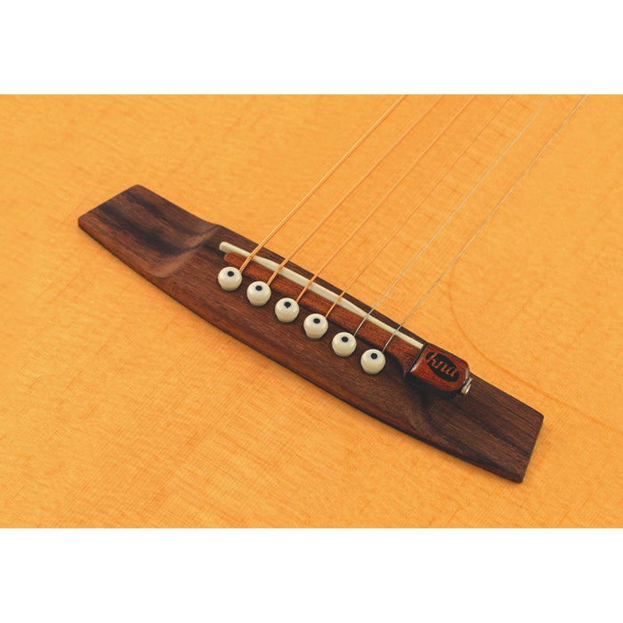 detail of kna sg 1 portable piezo pickup for steel string acoustic guitar mx1852