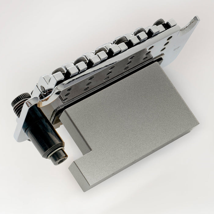 Usage show of musiclily ultra 32mm full solid steel l shaped tremolo block for electric guitar floyd rose locking tremolo bridge mx2235p