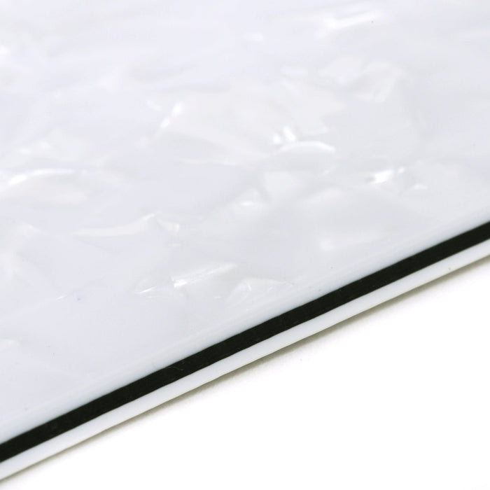 Musiclily Pro 11穴 ラウンドコーナーHH STタイプピックガード USA/メキシコスタンダードFender Stratストラトエレキギター用 4プライ エイジドホワイトパール