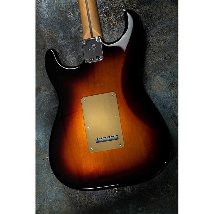 Application of musiclily ultra 6 holes anodized aluminum st guitar backplate for american mexico fender standard strat style electric guitar mx2378p