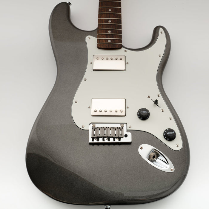 musiclily pro 11 holes st hh guitar pickguard with covered humbucker 2 pot layout for fender squier strat style electric guitar mx3482p, aged white