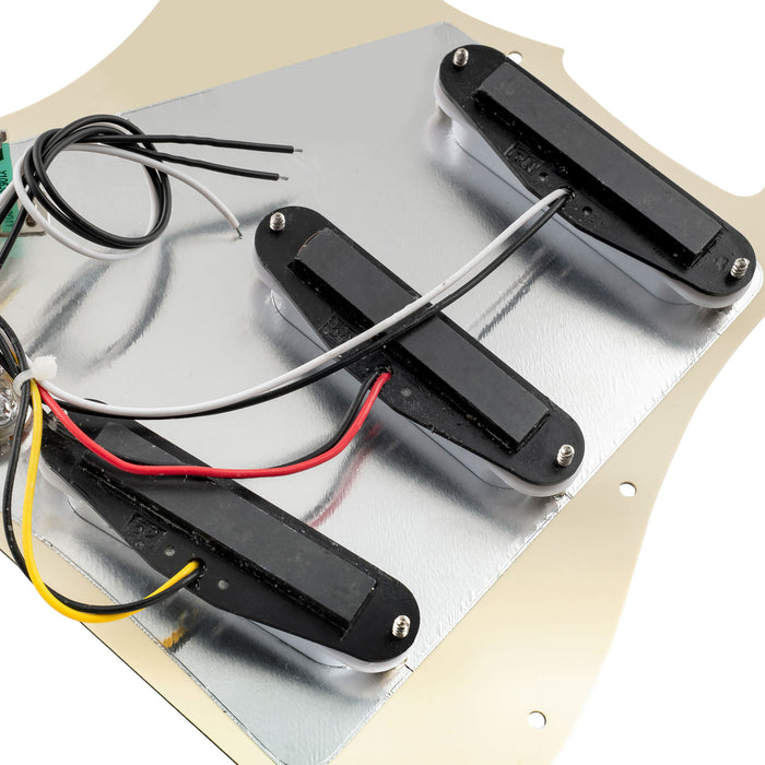 Musiclily Basic Pre-cablato Loaded Standard ST-SSS Battipenna con pickup single coil con magnete in ceramica per chitarra elettrica stile Strat