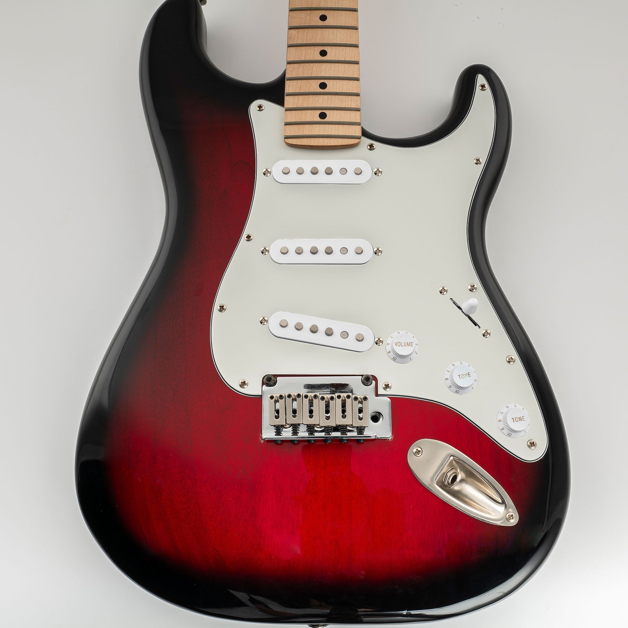 Musiclily Pro SSS 11-Hole Strat Guitar Pickguard and BackPlate Set for Fender USA/Mexican Standard Strat Modern Style, 1/3/4Ply