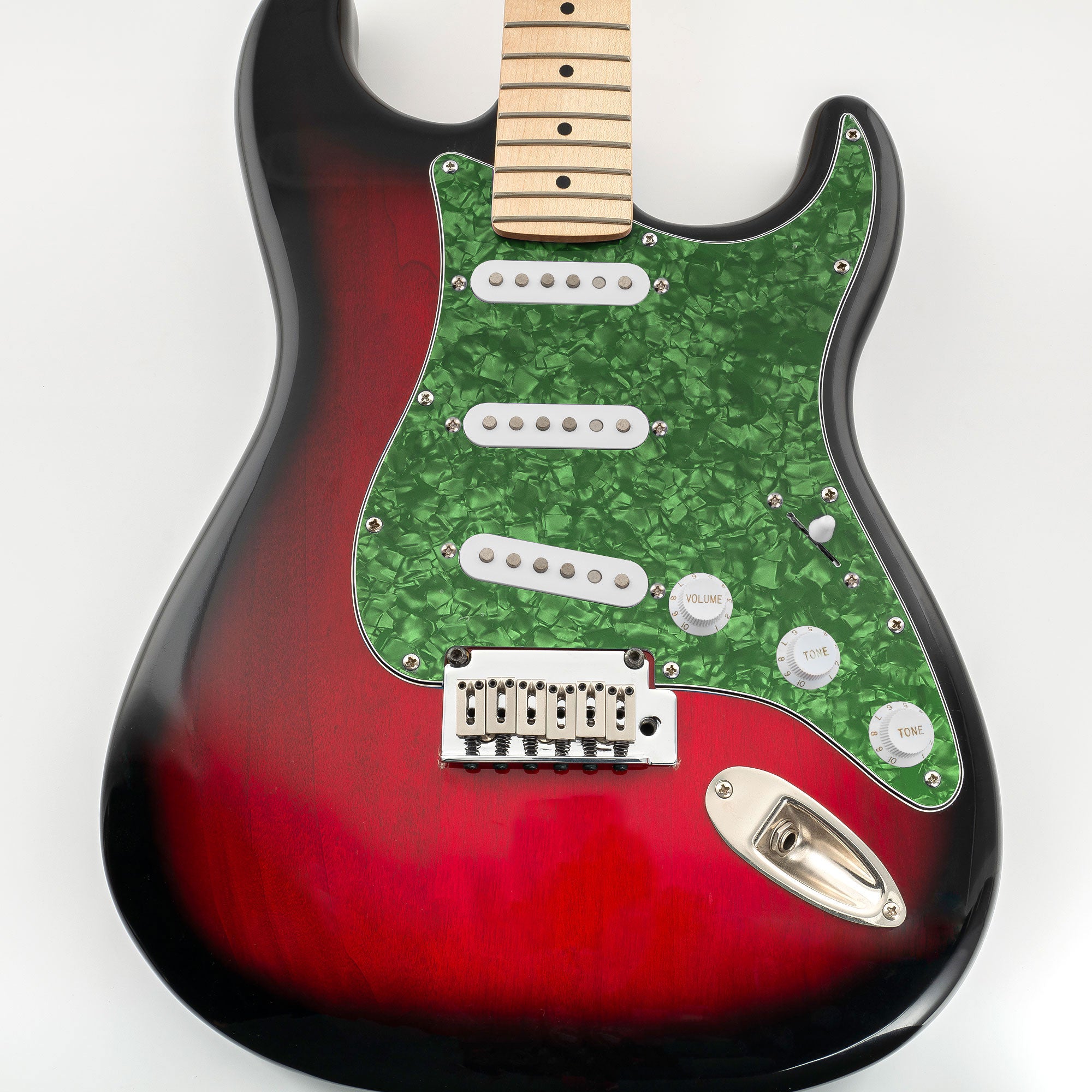 Musiclily Pro SSS 11-Hole Strat Guitar Pickguard for Fender USA/Mexican Made Standard Strat Modern Style, 1/3/4 Ply