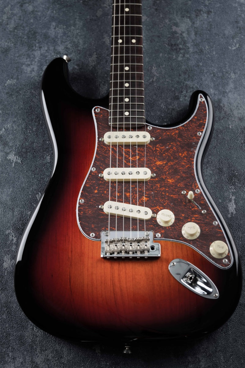 Musiclily Pro SSS 11-Hole Strat Guitar Pickguard and BackPlate Set for Fender USA/Mexican Standard Strat Modern Style, 1/3/4Ply