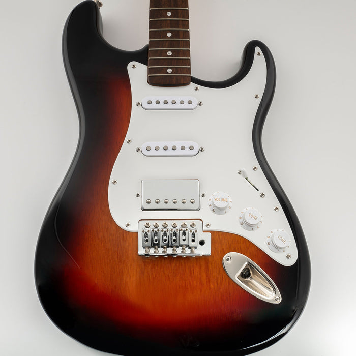 Musiclily Pro HSS 11穴 STピックガードとバックプレートセット USA/メキシコスタンダードFender Stratストラトエレキギター用 3プライ ホワイト