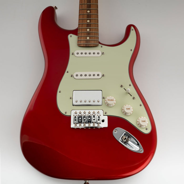 Musiclily Pro HSS 11-Loch Gitarren-Strat-Pickguard für Fender USA/Mexiko hergestellte Standard-Stratocaster im modernen Stil, 1/3/4-Lagen