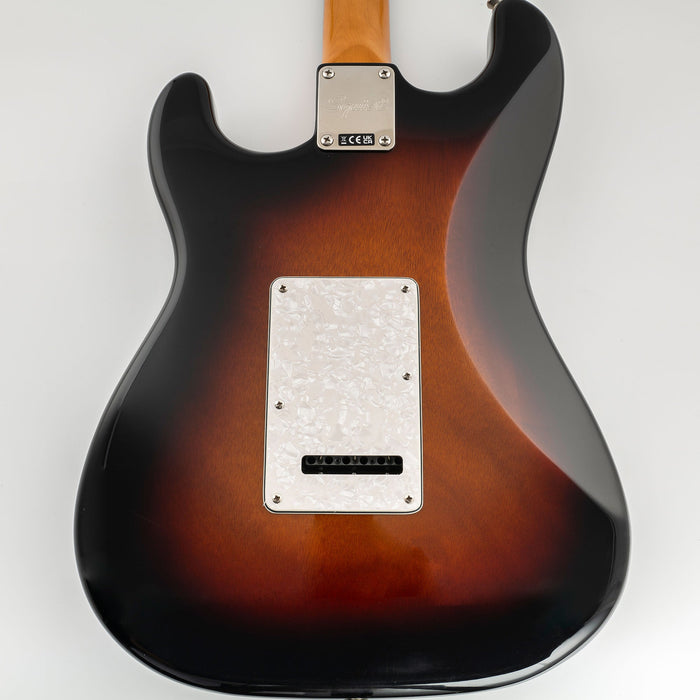 Musiclily Pro HSS 11穴 STピックガードとバックプレートセット USA/メキシコスタンダードFender Stratストラトエレキギター用 3プライ ホワイト