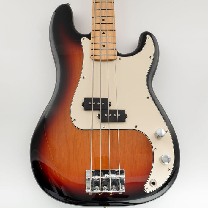Musiclily Pro 13穴 PBプレベピックガード アメリカ/メキシコスタンダードFender Precision Bassプレシジョンベース用 3プライ ホワイト