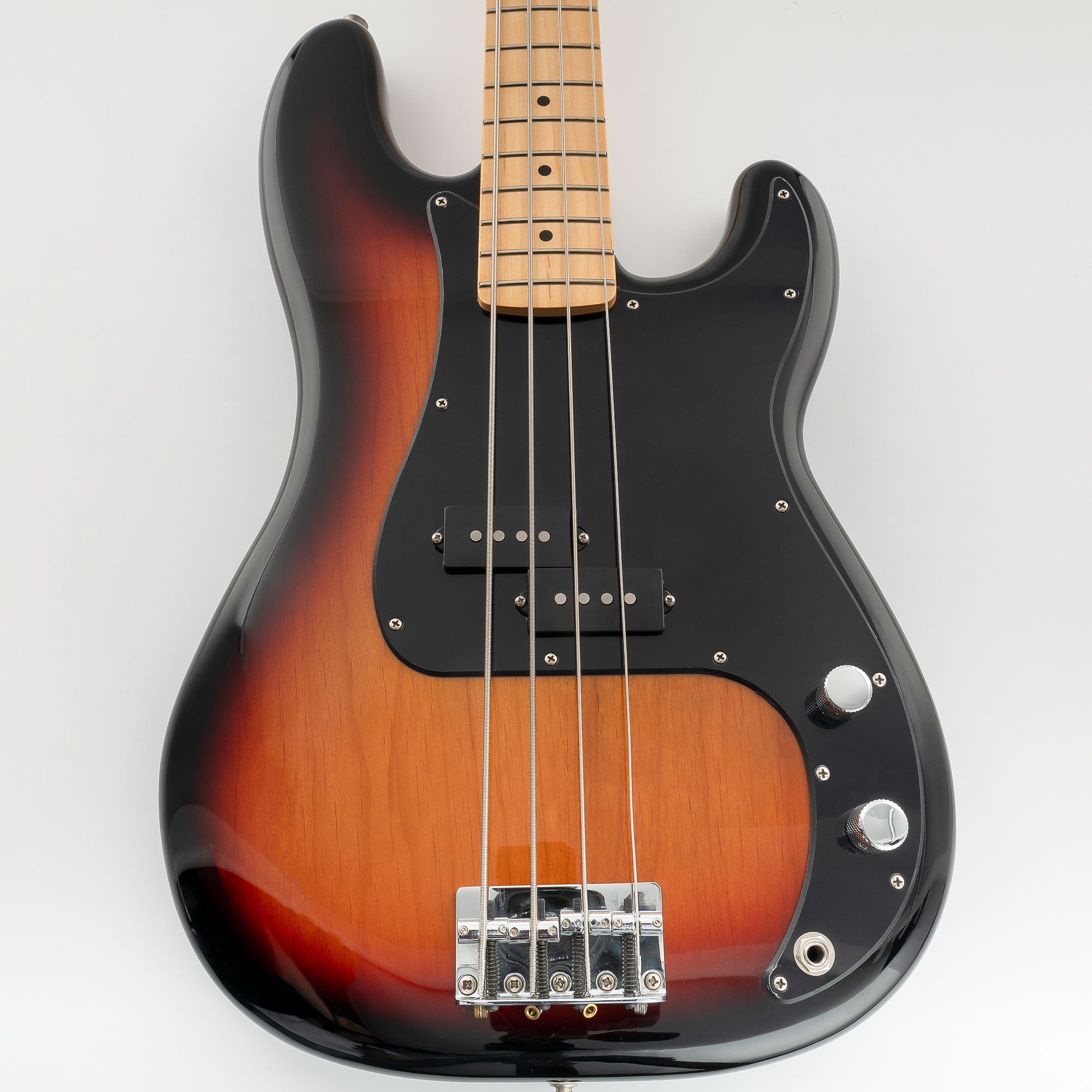 Musiclily Pro 13 Hole P Bass Pickguard for Fender American/ Mexican Standard Precision Bass,1/3/4Ply