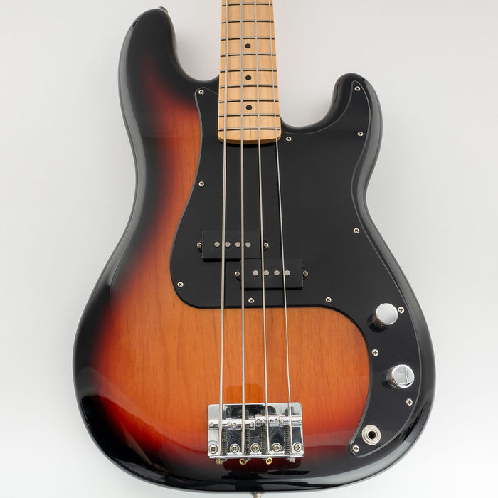 Musiclily Pro 13穴 PBプレベピックガード アメリカ/メキシコスタンダードFender Precision Bassプレシジョンベース用 3プライ ホワイト
