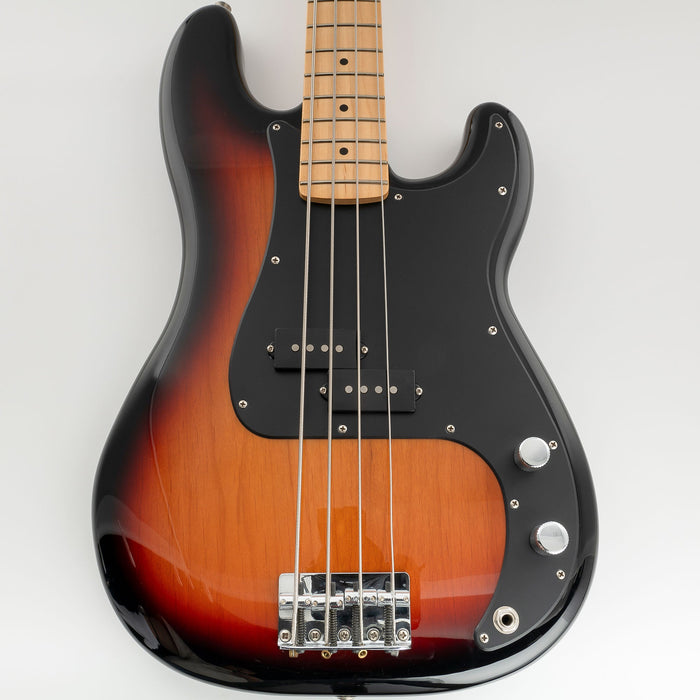 Musiclily Pro 13穴 PBプレベピックガード アメリカ/メキシコスタンダードFender Precision Bassプレシジョンベース用 3プライ ホワイト