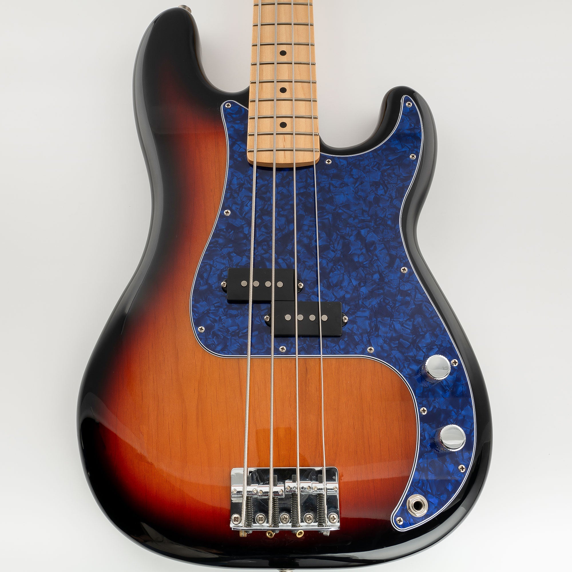 Musiclily Pro 13 Hole P Bass Pickguard for Fender American/ Mexican Standard Precision Bass,1/3/4Ply