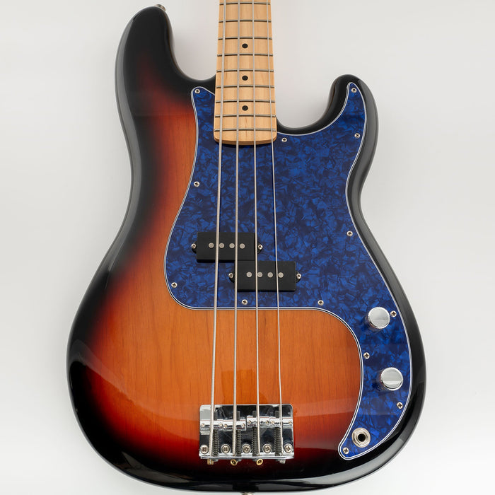 Musiclily Pro 13穴 PBプレベピックガード アメリカ/メキシコスタンダードFender Precision Bassプレシジョンベース用 3プライ ホワイト