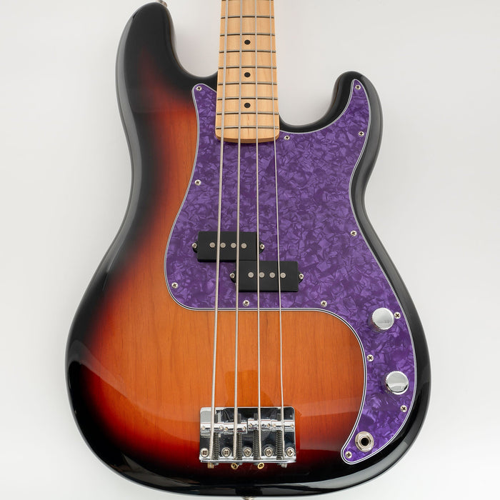 Musiclily Pro 13穴 PBプレベピックガード アメリカ/メキシコスタンダードFender Precision Bassプレシジョンベース用 3プライ ホワイト