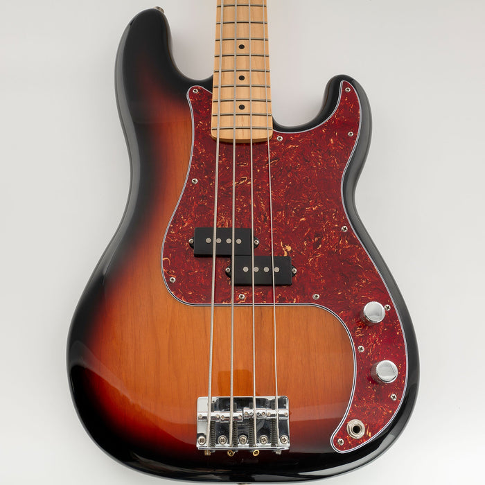 Musiclily Pro 13穴 PBプレベピックガード アメリカ/メキシコスタンダードFender Precision Bassプレシジョンベース用 3プライ ホワイト