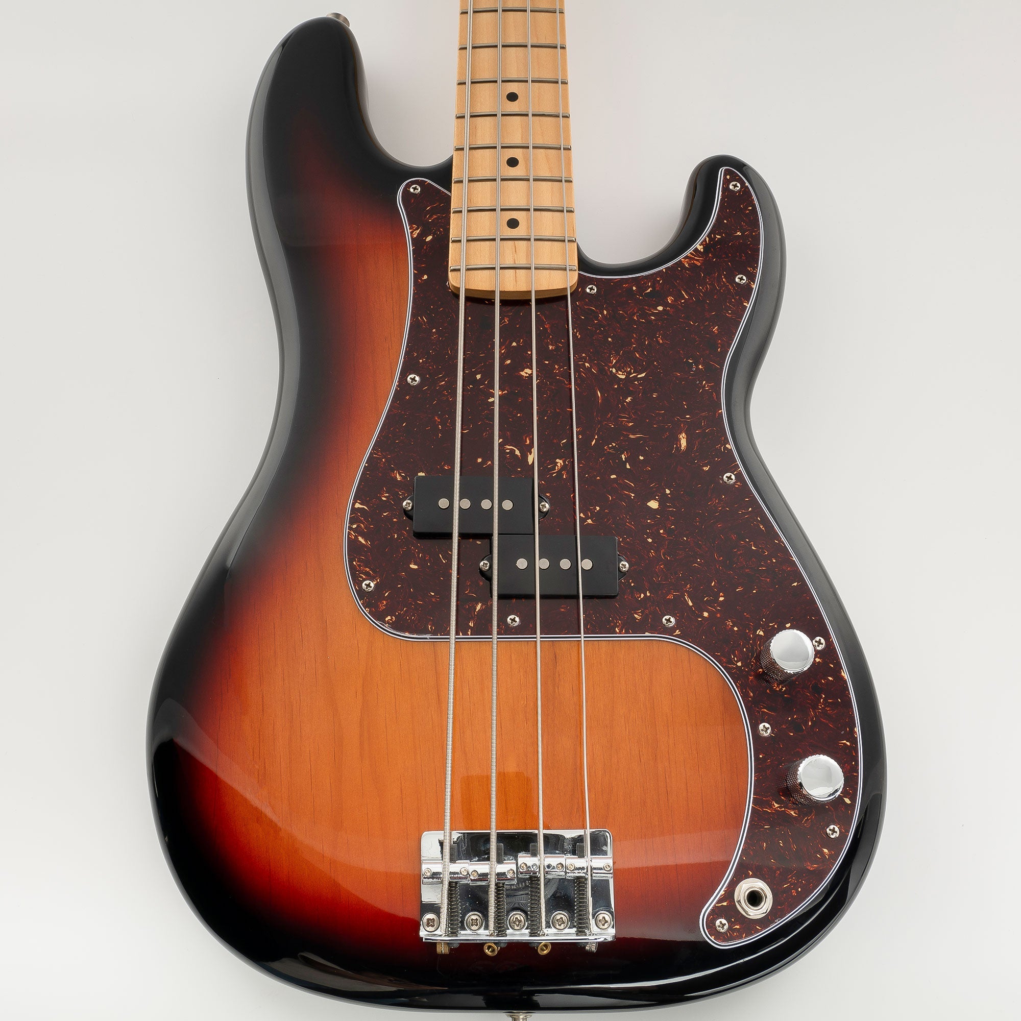 Musiclily Pro 13 Hole P Bass Pickguard for Fender American/ Mexican Standard Precision Bass,1/3/4Ply