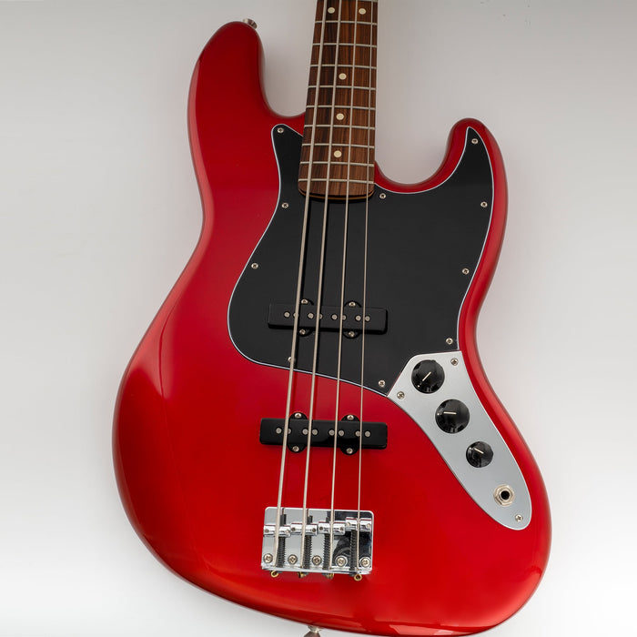 Musiclily Pro 10穴 JBジャズベース用ピックガード USA/メキシコスタンダードFender Jazz Bassエレキベース用 3プライ ホワイト