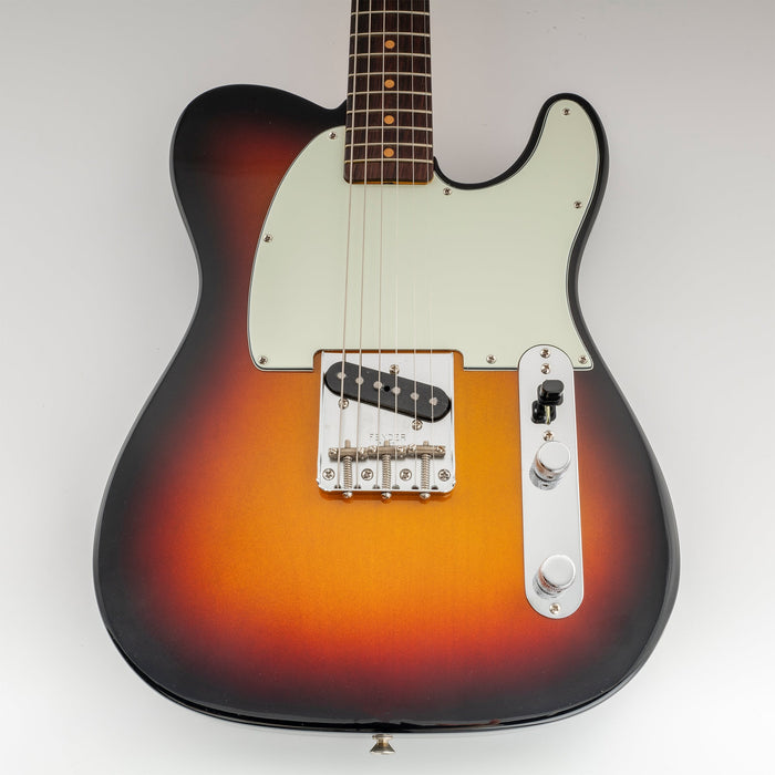 Musiclily Pro 8穴 Esquireエスクワイヤー用ピックガード USA/メキシコスタンダードFender EsquireエレキギターとTeleテレレイアウトのピックガード用 3プライ ホワイト