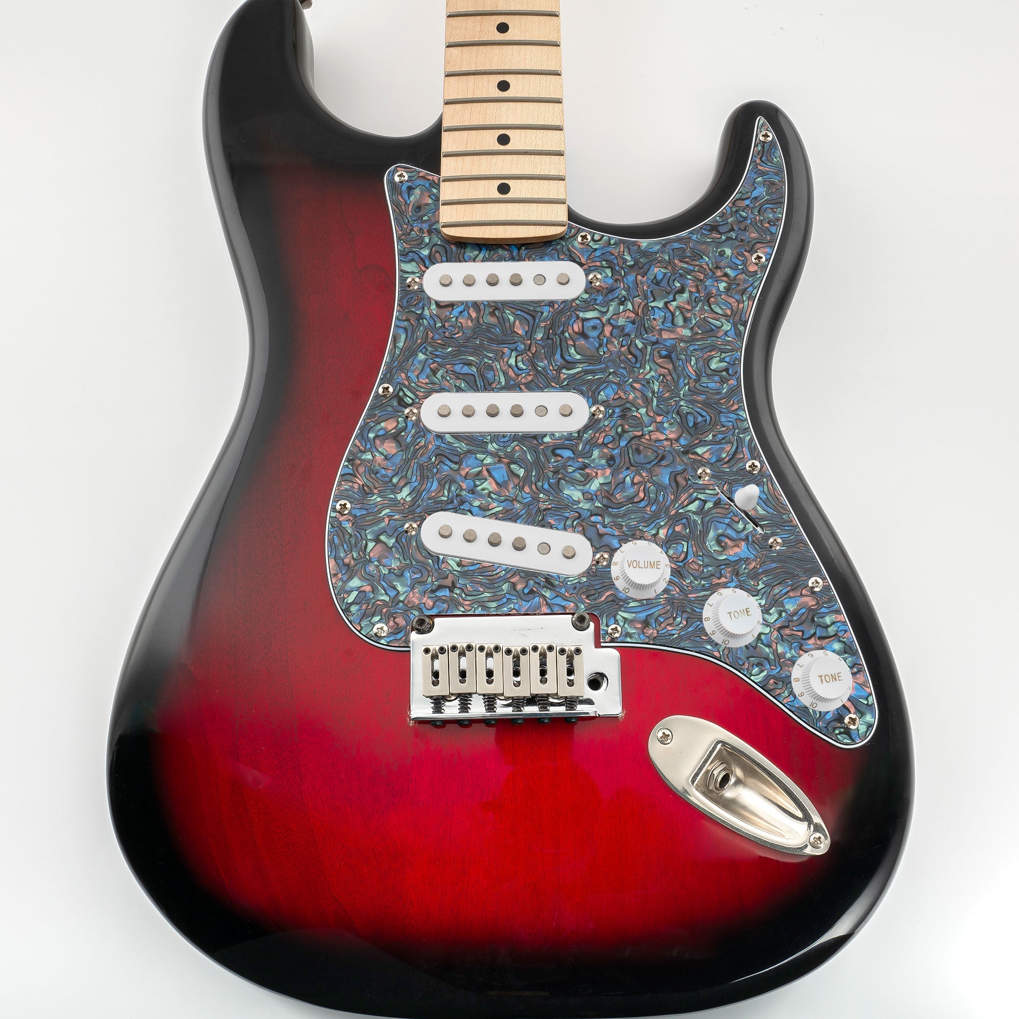 Musiclily Pro SSS 11-Hole Strat Guitar Pickguard for Fender USA/Mexican Made Standard Strat Modern Style, 1/3/4 Ply