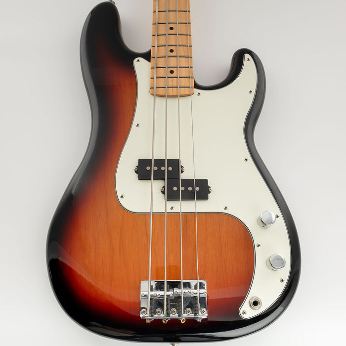 Musiclily Pro 13穴 PBプレベピックガード アメリカ/メキシコスタンダードFender Precision Bassプレシジョンベース用 3プライ ホワイト