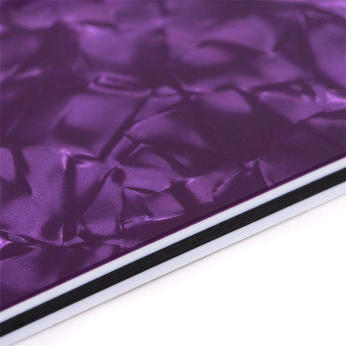 Musiclily Pro 11穴 ラウンドコーナー HSS STタイプピックガード USA/メキシコStratストラトギター用 4点止めオープンタイプのハムバッキングピックアップ 4プライ エイジドホワイトパール