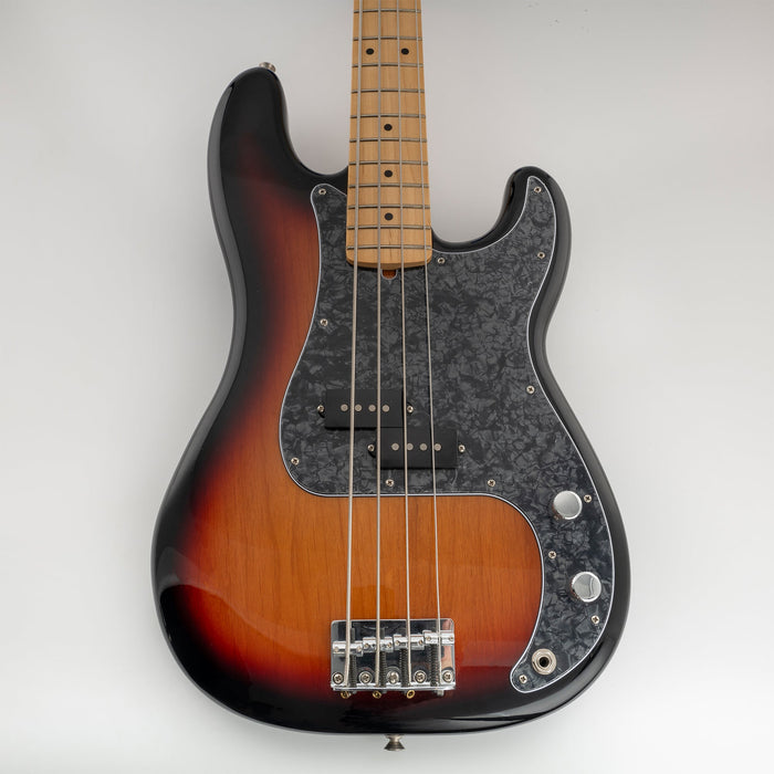 Musiclily Pro 13穴 PBプレベピックガード 4弦アメリカPrecision Bassプレシジョンベース用 4プライ エイジドホワイトパール