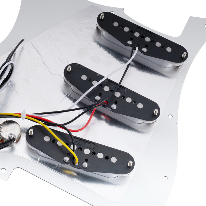 Musiclily Basic Pre-wired Loaded Standard ST-SSS Pickguard with Alnico 5 Magnet Single Coil Pickups Set for Strat Style Electric Guitar