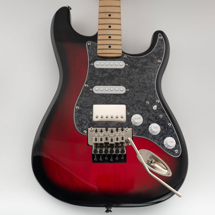 Musiclily Pro 11穴 HSS STピックガード USA/メキシコ製Fender Stratストラトエレキギター Floyd Roseブリッジカット用 4プライ エイジドホワイトパール