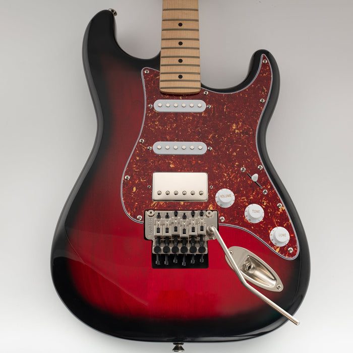Musiclily Pro 11穴 HSS STピックガード USA/メキシコ製Fender Stratストラトエレキギター Floyd Roseブリッジカット用 4プライ エイジドホワイトパール