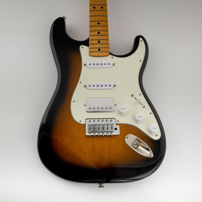 Musiclily Pro 11穴 HSS STピックガード モダンスタイル アメリカンStratストラトエレキギター用 4プライ エイジドホワイトパール