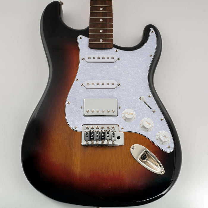 Musiclily Pro 11穴 HSS STピックガード モダンスタイル アメリカンStratストラトエレキギター用 4プライ エイジドホワイトパール