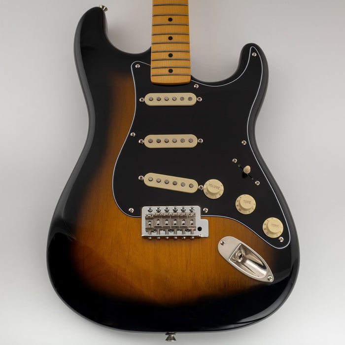 Musiclily Pro 8穴 50s 57 ヴィンテージスタイル SSS STピックガード アメリカStratストラトエレキギター用 3プライ エイジドホワイト