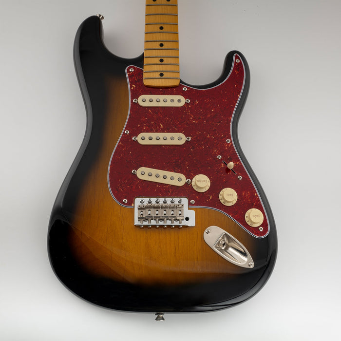 Musiclily Pro 8穴 50s 57 ヴィンテージスタイル SSS STピックガード アメリカStratストラトエレキギター用 3プライ エイジドホワイト