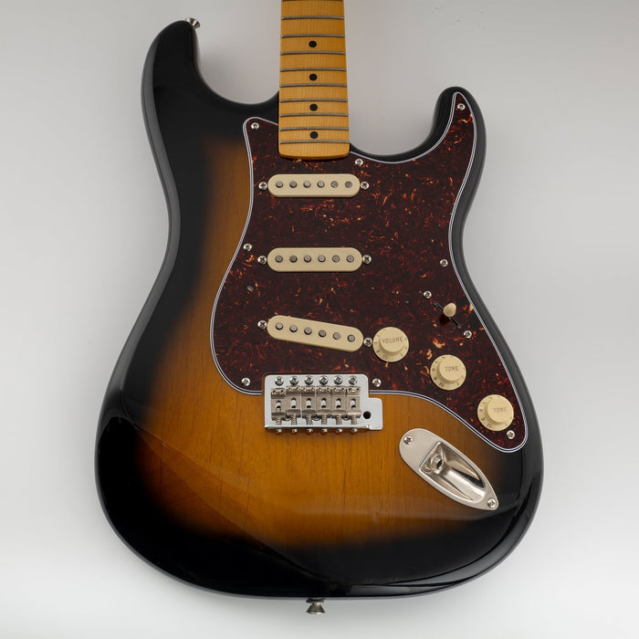 Musiclily Pro 8穴 50s 57 ヴィンテージスタイル SSS STピックガード アメリカStratストラトエレキギター用 3プライ エイジドホワイト