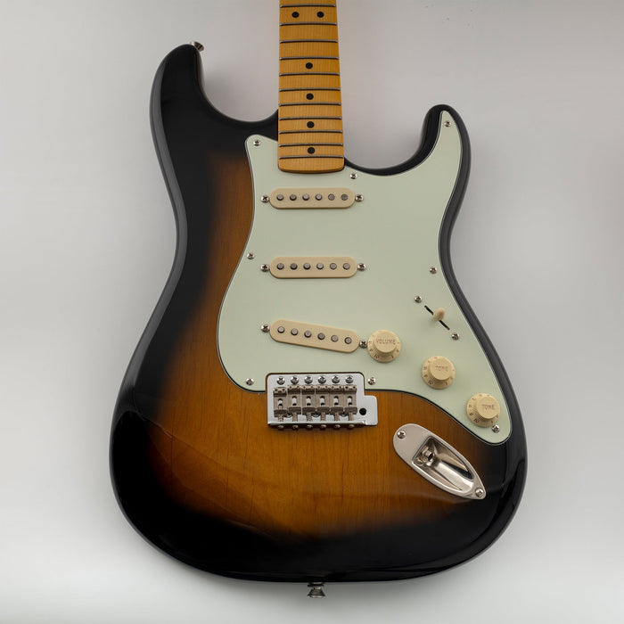 Musiclily Pro 8穴 50s 57 ヴィンテージスタイル SSS STピックガード アメリカStratストラトエレキギター用 3プライ エイジドホワイト