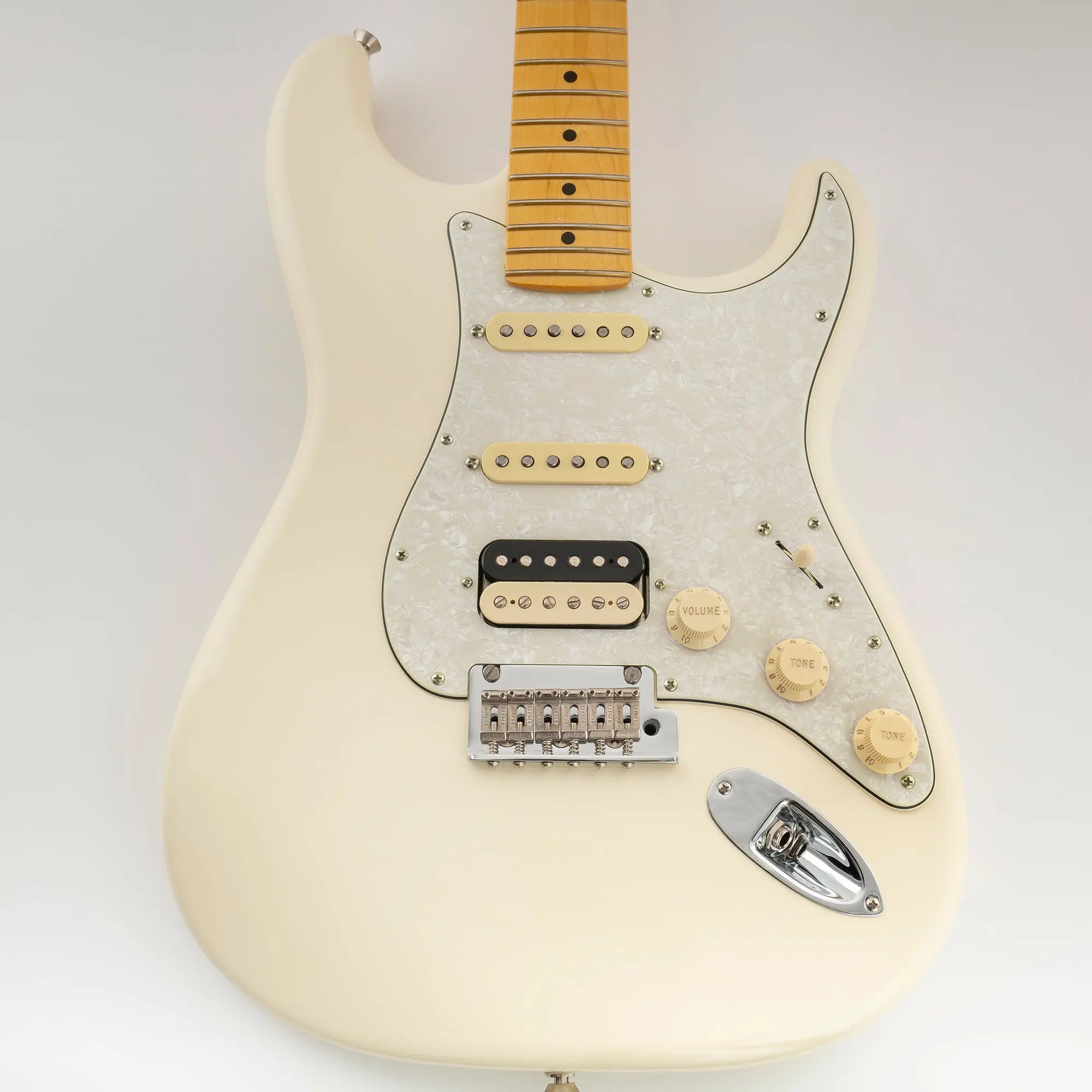 Musiclily Pro 11-Hole Round Corner HSS Guitar Strat Pickguard for USA/Mexican Strat 2-screw Humbucking Open Pickup Musiclily Pro