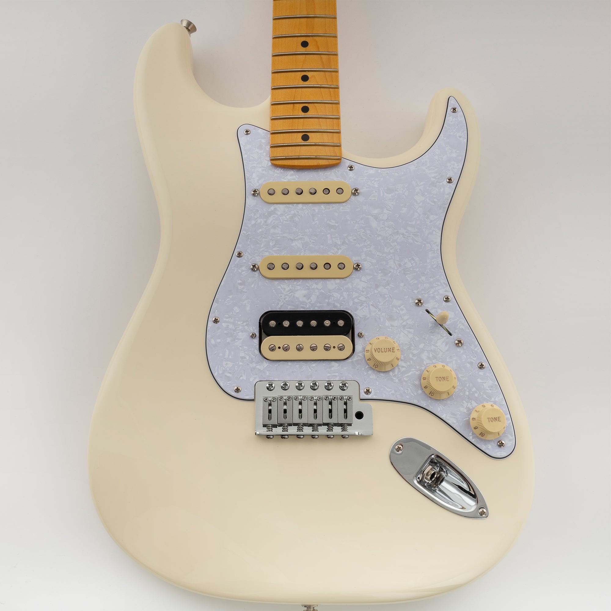 Musiclily Pro 11-Hole Round Corner HSS Guitar Strat Pickguard for USA/Mexican Strat 2-screw Humbucking Open Pickup