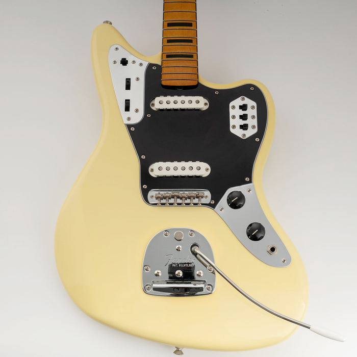 Musiclily Pro 10穴 ヴィンテージ65 60s アメリカ製Fender Jaguarジャガーギター用ピックガード 3プライ エイジドホワイト