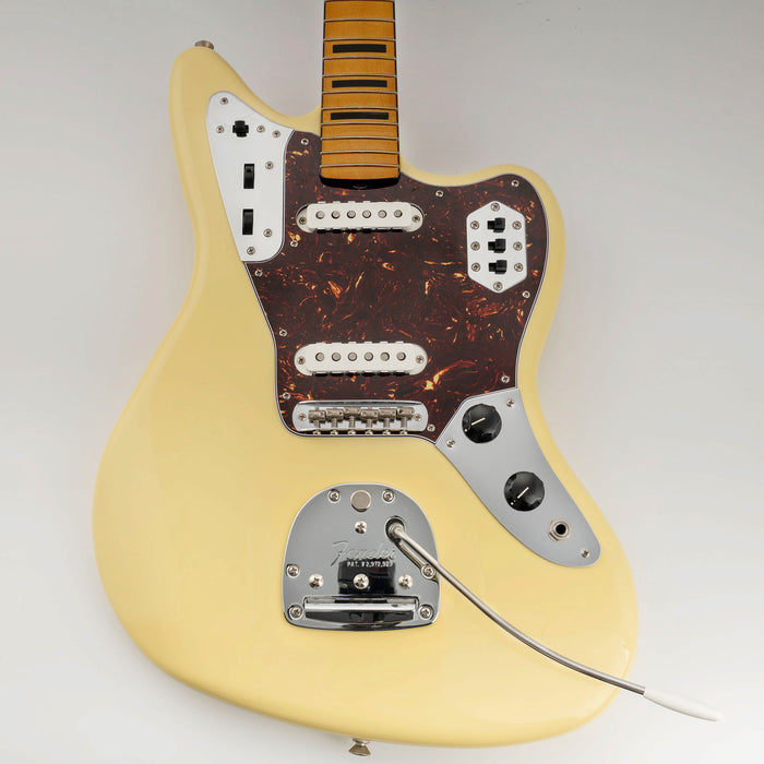 Musiclily Pro 10穴 ヴィンテージ65 60s アメリカ製Fender Jaguarジャガーギター用ピックガード 3プライ エイジドホワイト