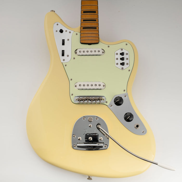 Musiclily Pro 10穴 ヴィンテージ65 60s アメリカ製Fender Jaguarジャガーギター用ピックガード 3プライ エイジドホワイト